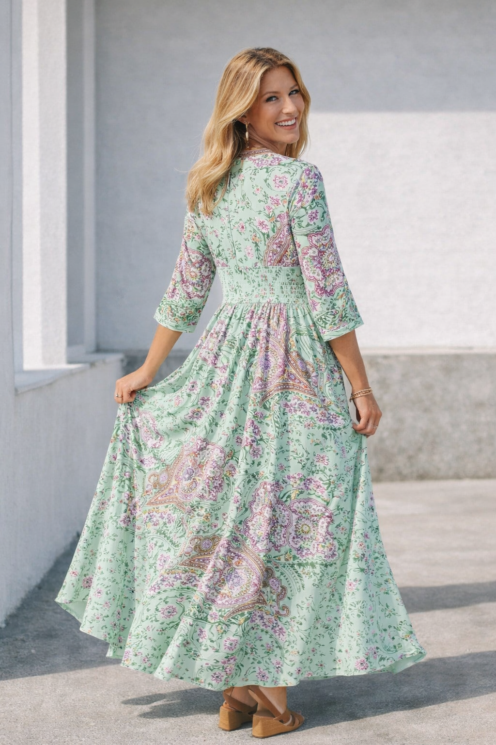 Faune | Robe maxi avec décolleté en V