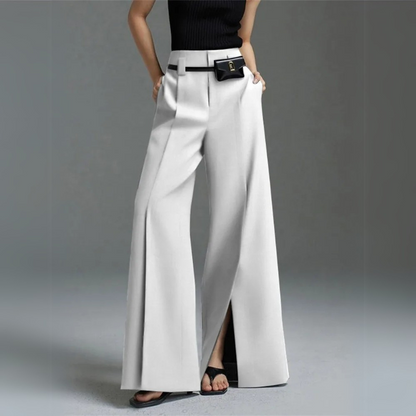 Pantalon taille haute caractéristique