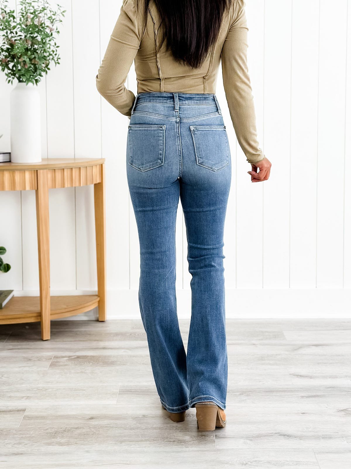 Jennie | Jean Bootcut avec contrôle du ventre