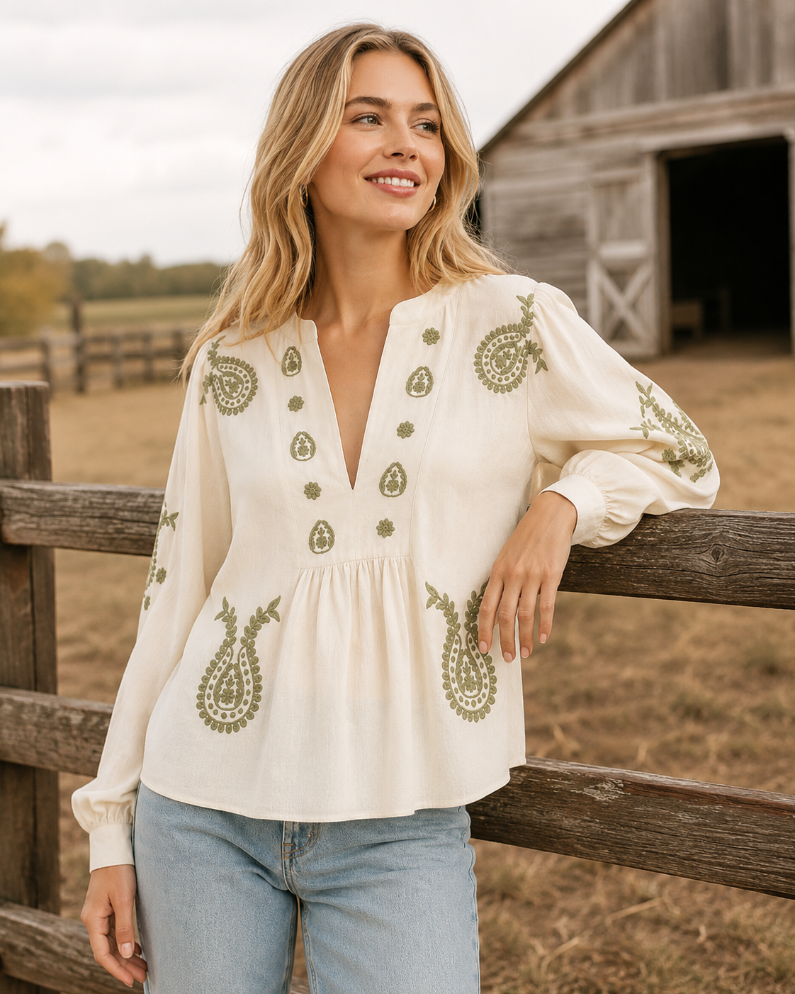 ATELIER | Blouse en broderie de fleurs Paisley