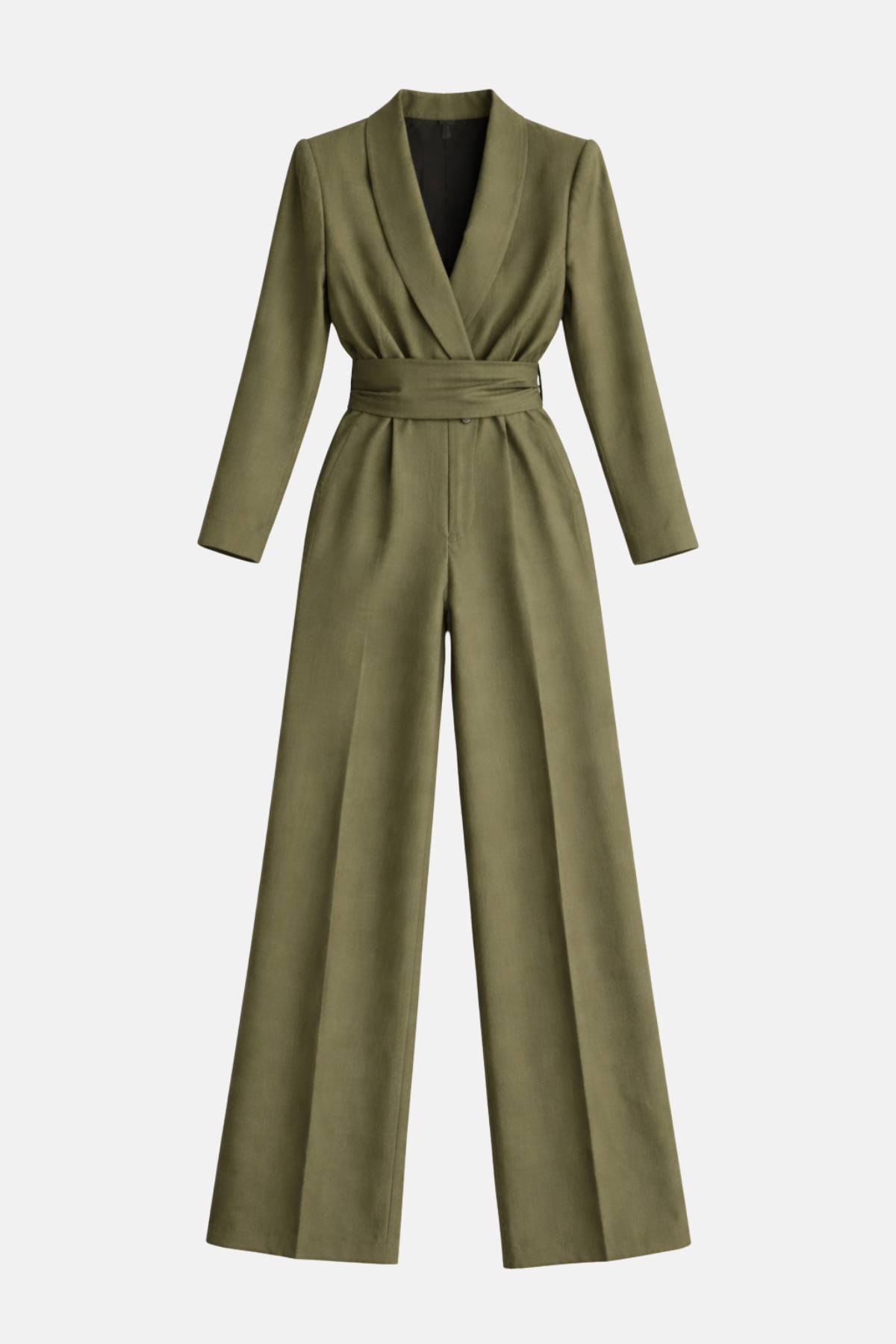 Combinaison Classique Femme – Élégante et Riche en Détails