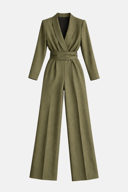 Combinaison Classique Femme – Élégante et Riche en Détails