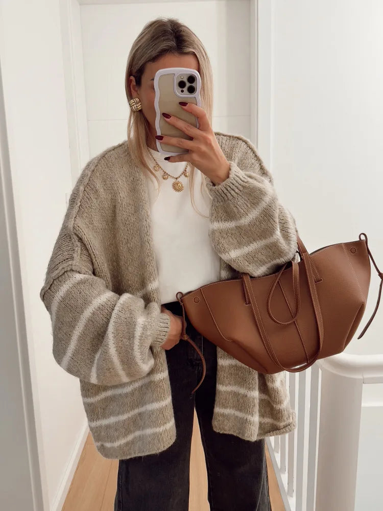 Trinité | Cardigan vintage à rayures en tricot avec décolleté en V