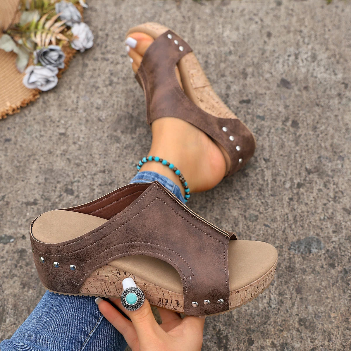 Jaycee | Sandales à talon compensé ouvertes Vintage