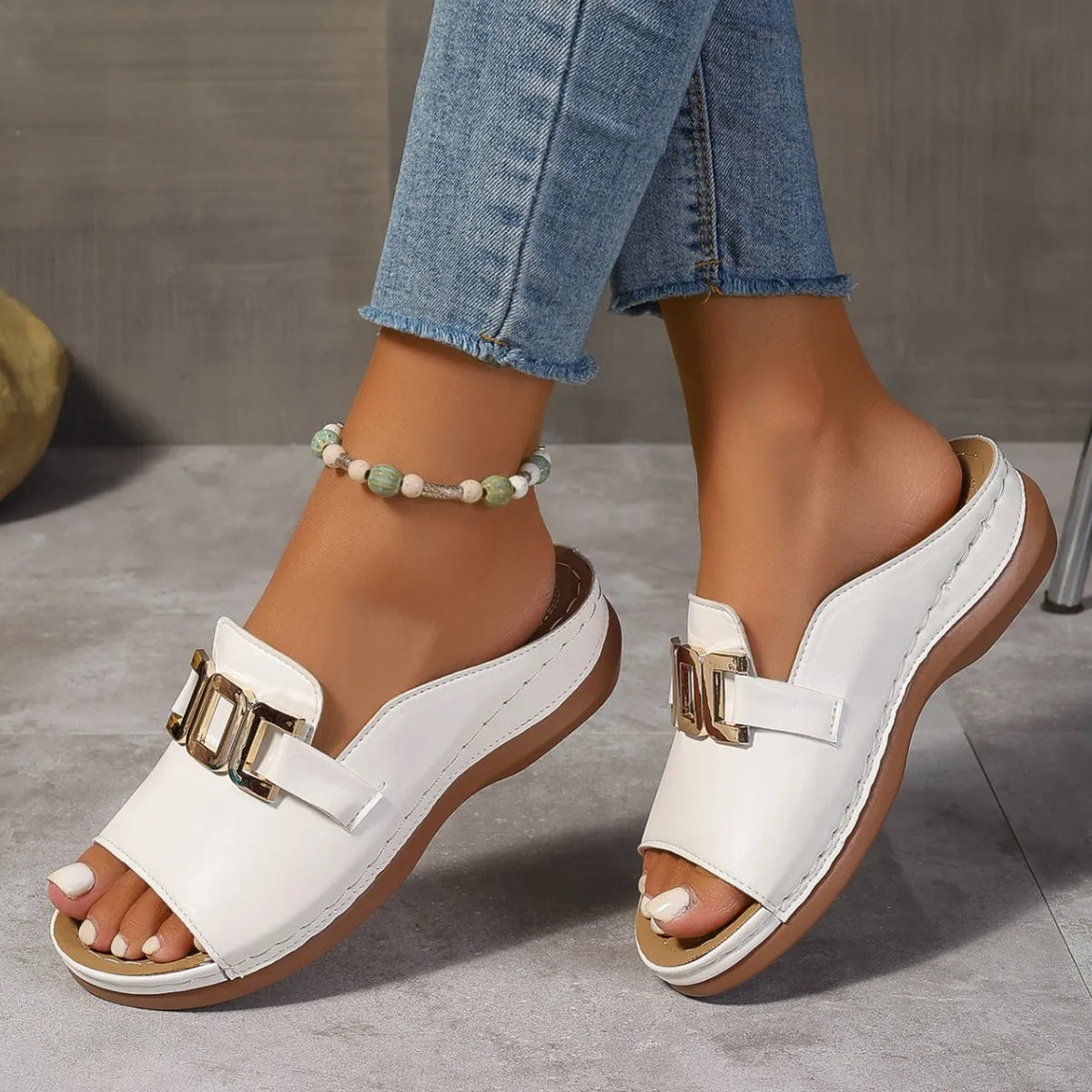 Mina | Sandales Cool à Boucle Métallique Simple