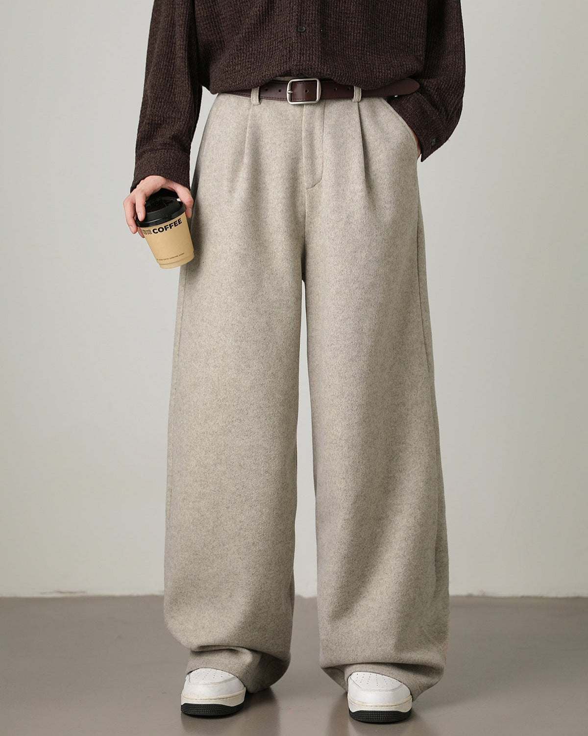 Augustine | Pantalons en Tissu avec Plis et Coupe Ample