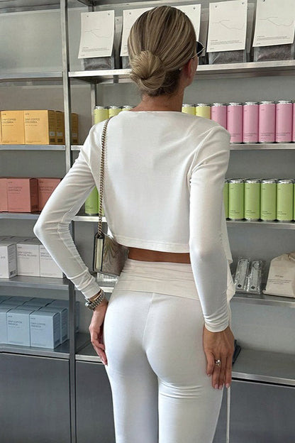 Ensemble Deux Pièces Évasé à Taille Haute et Cravate Solide Élégante