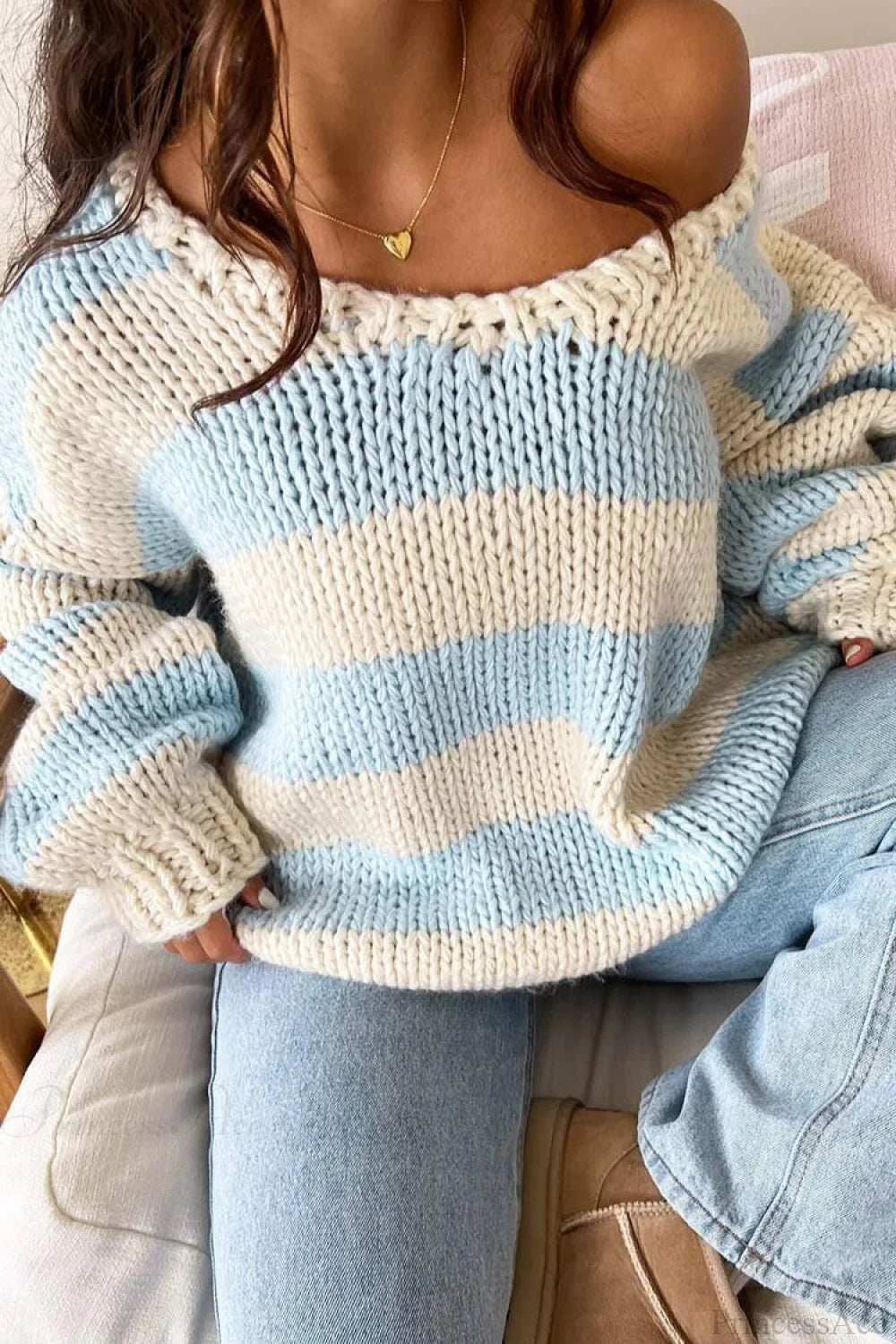 Pull doux rayé décontracté à épaules dénudées
