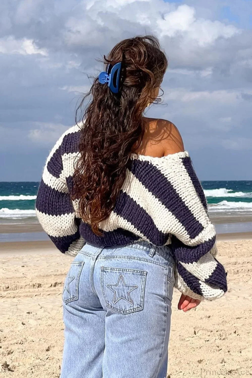 Pull doux rayé décontracté à épaules dénudées